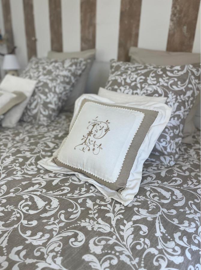 Chambres A La Maison Hermitage Aincourt Eksteriør bilde