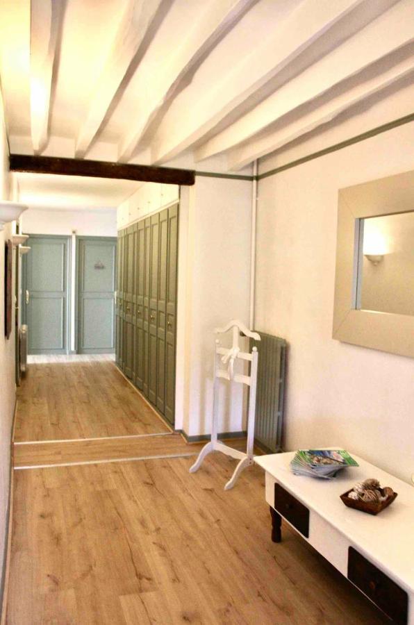 Chambres A La Maison Hermitage Aincourt Eksteriør bilde